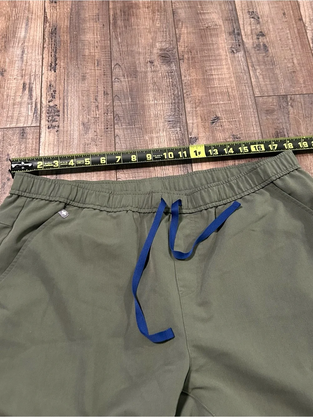 FIGS Scrub Set Mens L Top XXL Short Bottom Tansen Jogger Medical Uniform‎ Green